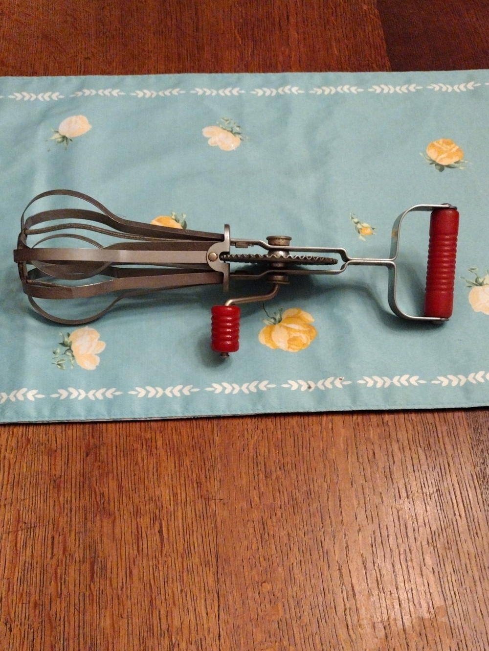 Vintage Hand Crank Egg Beater - Red Handle